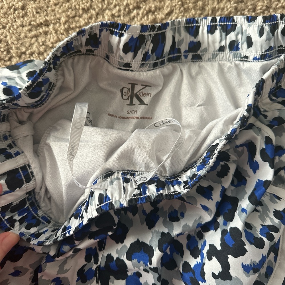 shorts - Picture 2 of 2